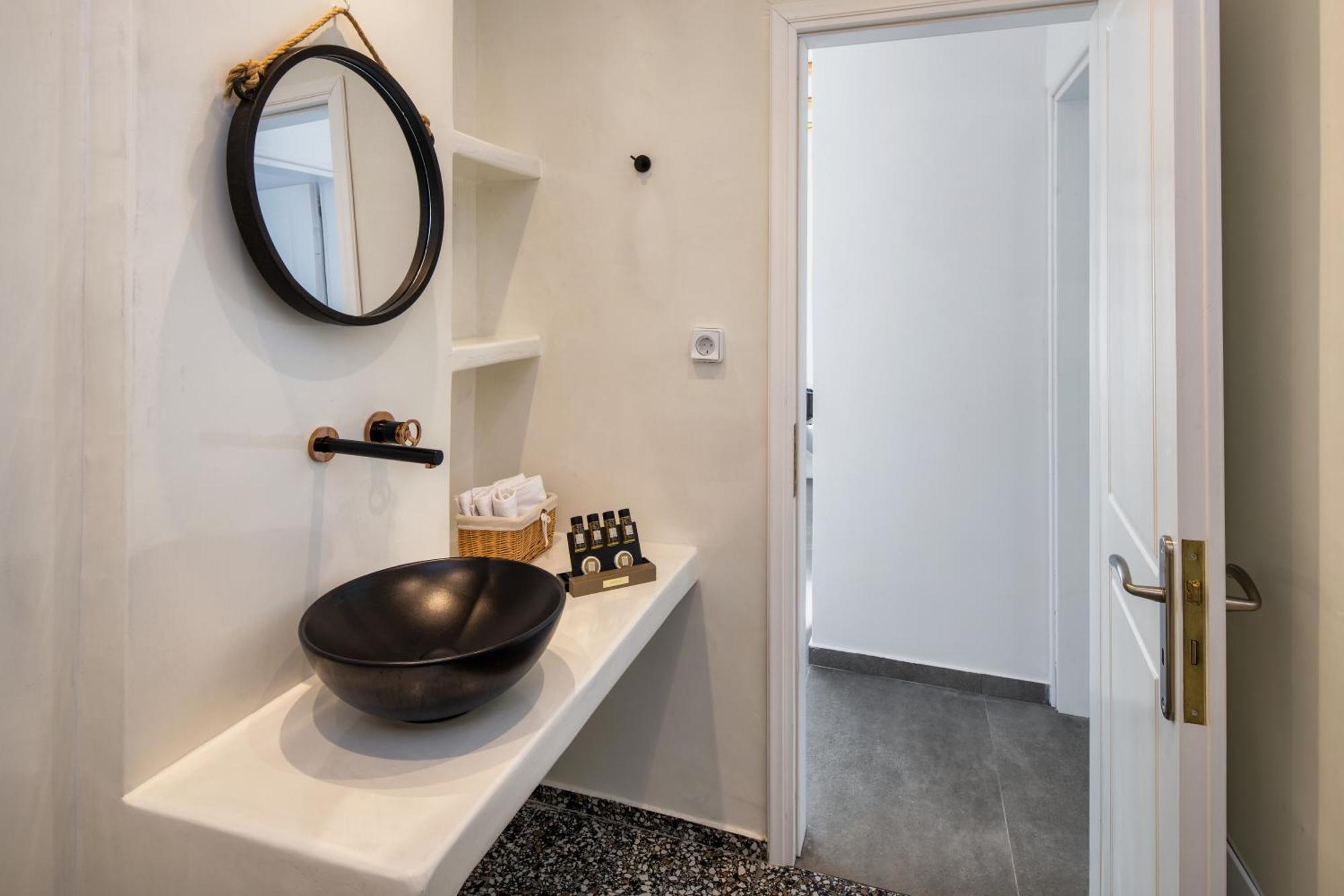 Peaceful Seafront Retreat In Santorini -Sonus Mare Beach Houses Vourvoúlos Esterno foto