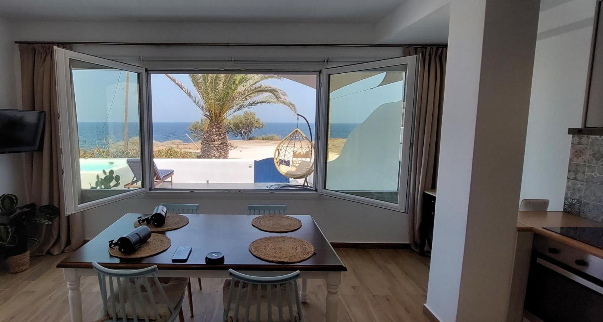 Peaceful Seafront Retreat In Santorini -Sonus Mare Beach Houses Vourvoúlos Esterno foto